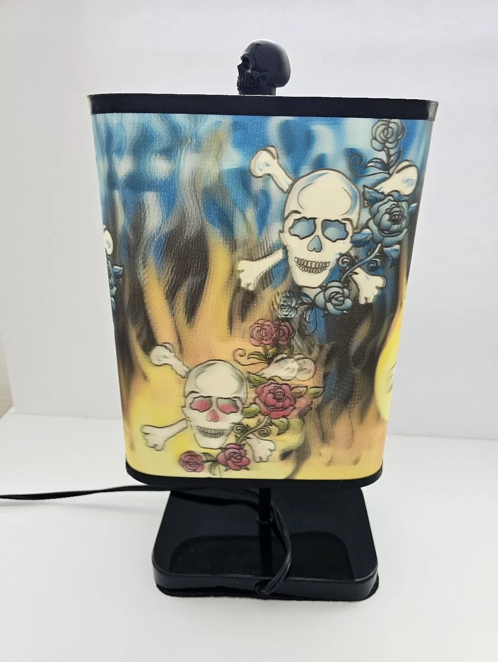 Vintage Y2K Skull & Roses Tattoo Desk Lamp